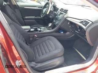 2014 Ford Fusion SE with VIN 3FA6P0HDXER172465, listed as a IAAI auction lot 42116171 with 138,166 mi miles. Bid and sale history available at carsss.com. Image 5.