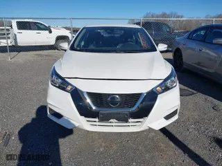 2021 Nissan Versa SV with VIN 3N1CN8EV8ML847281, listed as a IAAI auction lot 41017537 with 71,676 mi miles. Bid and sale history available at carsss.com. Image 12.