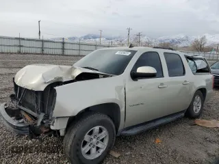 2013 GMC Yukon XL SLT z VIN 1GKS2KE77DR353037, wystawiony jako Copart lot #44969635 z przebiegiem 163 869 mil mil oraz Nie do naprawy. Historia ofert i sprzedaży dostępna na DreamBid. Obrazek 1.