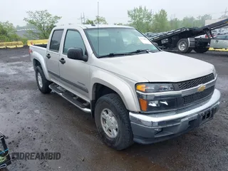 2005 Chevrolet Colorado 1SF LS Z71 with VIN 1GCDT136158270880, listed as a IAAI auction lot 42198834 with 104,019 mi miles. Bid and sale history available at carsss.com. Image 1.