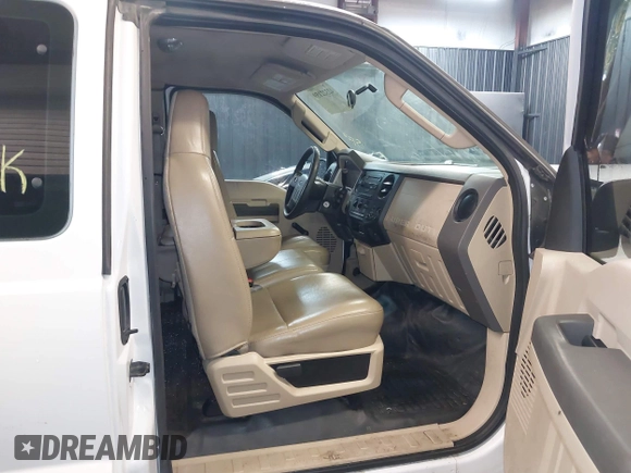 2008 Ford F-250 XL with VIN 1FTSX21518EE05308, listed as a IAAI auction lot 42322159 with 218,626 mi miles and . Bid and sale history available at DreamBid. Image 5.