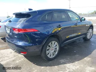 2018 Jaguar F-PACE 25t Premium with VIN SADCJ2FX9JA274582, listed as a IAAI auction lot 41809189 with 54,087 mi miles. Bid and sale history available at carsss.com. Image 4.