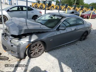 2011 BMW 3 Series 328i с VIN WBADW3C59BE446448, выставлен на аукционе Copart как лот 62952545 с пробегом 146 044 миль миль и Списание • Salvage title. История ставок и продаж доступна на DreamBid. Изображение 1.
