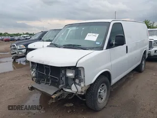 2013 Chevrolet Express Cargo z VIN 1GCWGFBA5D1110640, wystawiony jako IAAI lot #42177906 z przebiegiem 204 672 mil mil oraz . Historia ofert i sprzedaży dostępna na DreamBid. Obrazek 2.