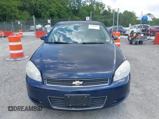 2007 Chevrolet Impala Police Unmarked Police z VIN 2G1WS58R879383022, wystawiony jako IAAI lot #42446113 z przebiegiem 177 159 mil mil oraz . Historia ofert i sprzedaży dostępna na DreamBid. Obrazek 12.