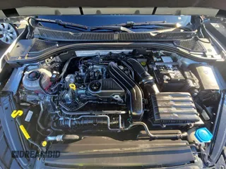 2024 Volkswagen Jetta S z VIN 3VW5M7BU3RM054029, wystawiony jako IAAI lot #42809045 z przebiegiem 22 859 mil mil oraz . Historia ofert i sprzedaży dostępna na DreamBid. Obrazek 6.