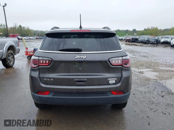 2018 Jeep Compass Latitude z VIN 3C4NJDBB5JT112368, wystawiony jako IAAI lot #42159891 z przebiegiem 81 763 mil mil oraz . Historia ofert i sprzedaży dostępna na DreamBid. Obrazek 16.