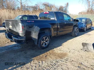 2019 Chevrolet Colorado 4WD Work Truck z VIN 1GCHTBEN9K1226626, wystawiony jako IAAI lot #41411416 z przebiegiem 56 819 mil mil oraz . Historia ofert i sprzedaży dostępna na DreamBid. Obrazek 4.