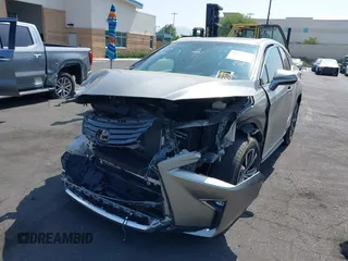 2017 Lexus RX 350 z VIN 2T2ZZMCA3HC041664, wystawiony jako IAAI lot #42379331 z przebiegiem 153 887 mil mil oraz . Historia ofert i sprzedaży dostępna na DreamBid. Obrazek 6.