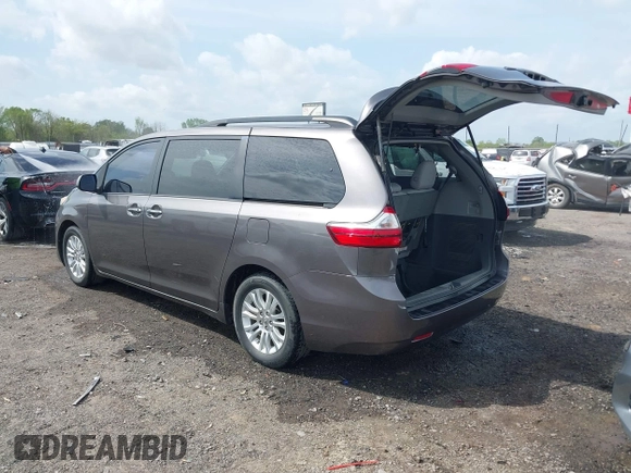 2016 Toyota Sienna XLE with VIN 5TDYK3DC4GS708455, listed as a IAAI auction lot 41914114 with 140,451 mi miles. Bid and sale history available at carsss.com. Image 3.