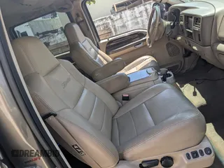 2004 Ford Excursion Limited with VIN 1FMSU43P44EA56041, listed as a IAAI auction lot 42523320 with 145,017 mi miles and . Bid and sale history available at DreamBid. Image 5.