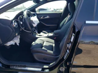 2019 Mercedes-Benz CLA 250 with VIN WDDSJ4EBXKN711742, listed as a Copart auction lot 60651353 with 33,055 mi miles and . Bid and sale history available at DreamBid. Image 7.
