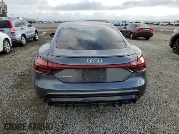 2022 Audi e-tron GT Prestige z VIN WAUEJBFW9N7004649, wystawiony jako Copart lot #45607895 z przebiegiem 29 616 mil mil oraz Szkody całkowita. Historia ofert i sprzedaży dostępna na DreamBid. Obrazek 6.