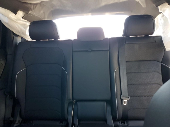 2024 Volkswagen Tiguan SEL R-Line with VIN 3VV4B7AX8RM156427, listed as a Copart auction lot 43564015 with 0 mi miles and Salvage Title. Bid and sale history available at carsss.com. Image 10.