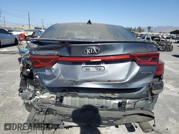 2021 Kia Forte GT-Line z VIN 3KPF34AD5ME413250, wystawiony jako Copart lot #76978964 z przebiegiem 31 893 mil mil oraz Szkoda całkowita • Salvage title. Historia ofert i sprzedaży dostępna na DreamBid. Obrazek 6.