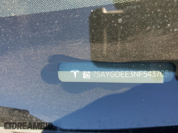 2022 Tesla Model Y Long Range z VIN 7SAYGDEE3NF543705, wystawiony jako Copart lot #50244955 z przebiegiem 59 063 mil mil oraz Szkody całkowita. Historia ofert i sprzedaży dostępna na DreamBid. Obrazek 12.