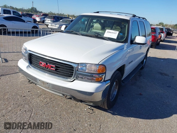 2001 GMC Yukon XL SLT with VIN 3GKEC16TX1G265630, listed as a IAAI auction lot 40869322 with 284,692 mi miles. Bid and sale history available at carsss.com. Image 2.