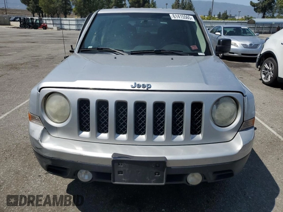 2014 Jeep Patriot Sport with VIN 1C4NJPBB1ED512442, listed as a Copart auction lot 61415565 with 211,715 mi miles and Salvage title. Bid and sale history available at DreamBid. Image 5.