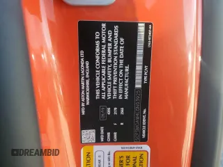 2020 Aston Martin Vantage z VIN SCFSMGAW4LGN03925, wystawiony jako Copart lot #50793594 z przebiegiem Nie podano mil oraz Szkody całkowita. Historia ofert i sprzedaży dostępna na DreamBid. Obrazek 15.