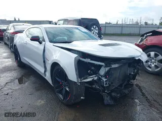 2021 Chevrolet Camaro 1SS with VIN 1G1FF1R76M0123444, listed as a IAAI auction lot 41590944 with 39,072 mi miles. Bid and sale history available at carsss.com. Image 1.