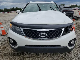 2013 Kia Sorento LX with VIN 5XYKTCA65DG344637, listed as a Copart auction lot 58009115 with 168,314 mi miles and Salvage title. Bid and sale history available at DreamBid. Image 5.