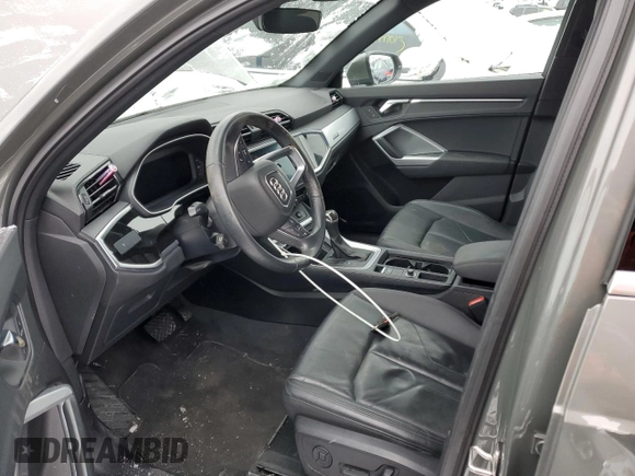 2019 Audi Q3 Premium with VIN WA1AECF38K1075626, listed as a Copart auction lot 38745543 with 72,261 mi miles. Bid and sale history available at carsss.com. Image 7.