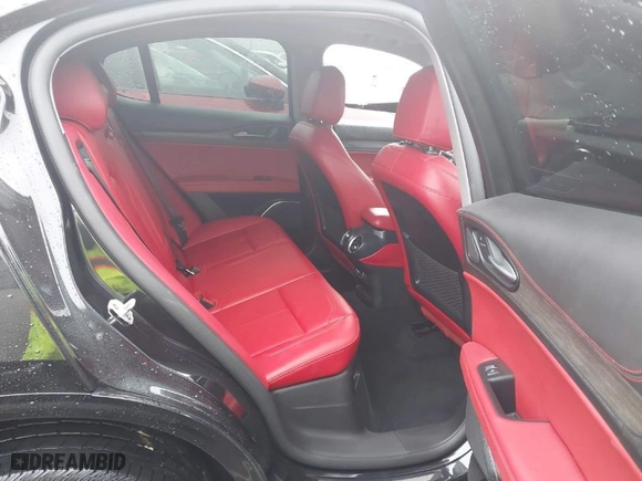 2021 Alfa Romeo Stelvio Ti with VIN ZASPAKBN9M7D09213, listed as a IAAI auction lot 41812289 with 38,410 mi miles. Bid and sale history available at carsss.com. Image 8.