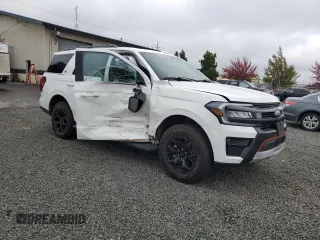 2022 Ford Expedition Timberline with VIN 1FMJU1RT9NEA19485, listed as a Copart auction lot 73034624 with 40,090 mi miles and Salvage Title. Bid and sale history available at carsss.com. Image 4.
