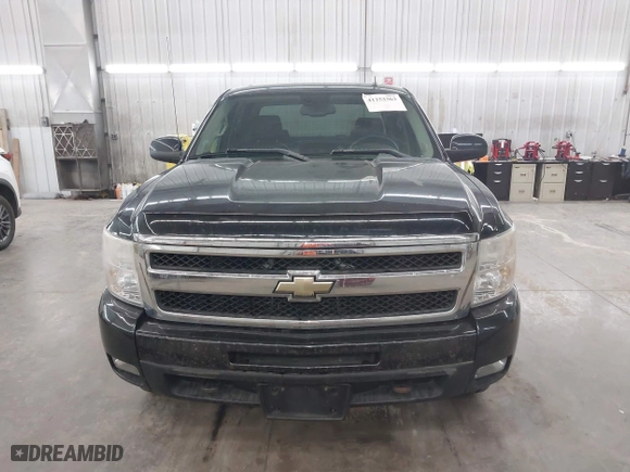 2009 Chevrolet Silverado 1500 LTZ with VIN 3GCEK33399G285667, listed as a IAAI auction lot 41253363 with 219,199 mi miles. Bid and sale history available at carsss.com. Image 12.