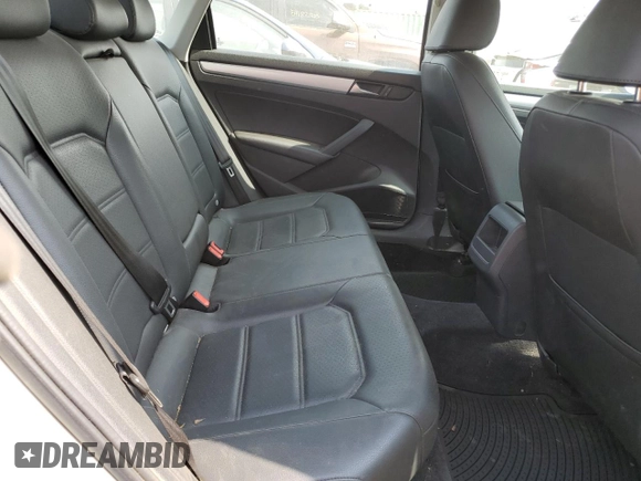 2012 Volkswagen Passat SE with VIN 1VWBP7A32CC012012, listed as a Copart auction lot 58757365 with 83,142 mi miles and Salvage title. Bid and sale history available at DreamBid. Image 10.
