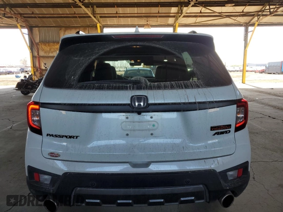 2023 Honda Passport TrailSport z VIN 5FNYF8H68PB000476, wystawiony jako Copart lot #55079045 z przebiegiem 30 543 mil mil oraz Szkoda całkowita • Salvage title. Historia ofert i sprzedaży dostępna na DreamBid. Obrazek 6.