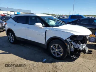 2024 Chevrolet Blazer LT with VIN 3GNKBHR43RS172382, listed as a Copart auction lot 74897124 with 5,348 mi miles and Salvage title. Bid and sale history available at DreamBid. Image 4.