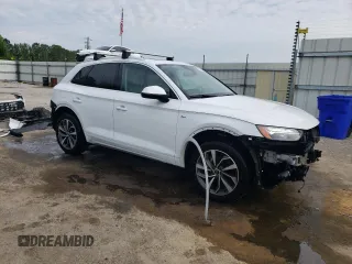 2022 Audi Q5 S line Premium Plus z VIN WA1EAAFY6N2071392, wystawiony jako Copart lot #55633675 z przebiegiem 57 926 mil mil oraz Szkoda całkowita • Salvage title. Historia ofert i sprzedaży dostępna na DreamBid. Obrazek 4.