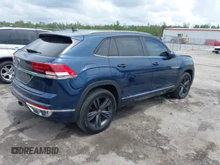 2021 Volkswagen Atlas SE with VIN 1V2PE2CA7MC201509, listed as a IAAI auction lot 42657943 with 71,197 mi miles and . Bid and sale history available at DreamBid. Image 4.