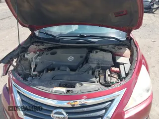 2015 Nissan Altima 2.5 z VIN 1N4AL3AP2FN886302, wystawiony jako IAAI lot #42178436 z przebiegiem 236 061 mil mil oraz . Historia ofert i sprzedaży dostępna na DreamBid. Obrazek 10.