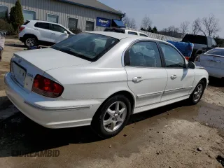 2005 Hyundai Sonata GLS with VIN KMHWF35H55A148781, listed as a Copart auction lot 48931395 with 166,589 mi miles and Non Repairable. Bid and sale history available at carsss.com. Image 3.