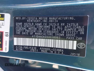 2025 Toyota Camry LE z VIN 4T1DAACK0SU038983, wystawiony jako IAAI lot #42300193 z przebiegiem 8690 mil mil oraz . Historia ofert i sprzedaży dostępna na DreamBid. Obrazek 9.