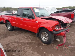 2001 Mazda B-Series 2WD Truck DS with VIN 4F4YR16U01TM15304, listed as a IAAI auction lot 41339885 with 122,987 mi miles. Bid and sale history available at carsss.com. Image 1.