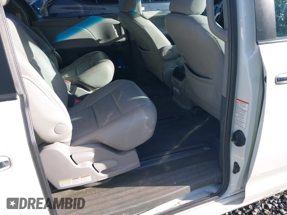 2017 Toyota Sienna XLE with VIN 5TDDZ3DC8HS160729, listed as a IAAI auction lot 41278867 with 64,090 mi miles and . Bid and sale history available at DreamBid. Image 8.