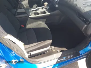 2021 Nissan Sentra SV z VIN 3N1AB8CV5MY266567, wystawiony jako IAAI lot #42014500 z przebiegiem 70 588 mil mil oraz . Historia ofert i sprzedaży dostępna na DreamBid. Obrazek 5.