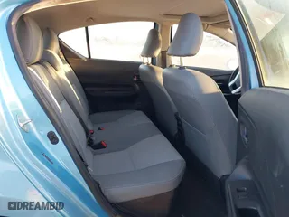 2015 Toyota Prius c One with VIN JTDKDTB37F1086741, listed as a IAAI auction lot 41642663 with 121,313 mi miles. Bid and sale history available at carsss.com. Image 8.