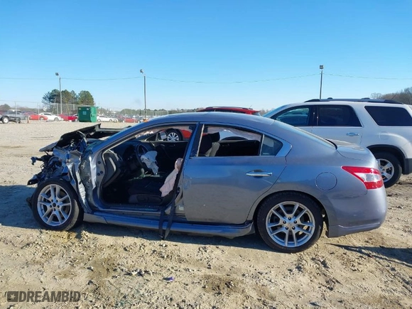 2011 Nissan Maxima 3.5 SV w/Sport Pkg with VIN 1N4AA5AP1BC868235, listed as a IAAI auction lot 41173803 with 1 mi miles. Bid and sale history available at carsss.com. Image 15.