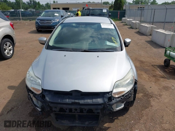 2012 Ford Focus SE с VIN 1FAHP3F25CL354274, выставлен на аукционе IAAI как лот 42560802 с пробегом 198 531 миль миль и . История ставок и продаж доступна на DreamBid. Изображение 13.