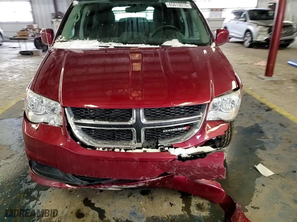 2014 Dodge Grand Caravan SXT with VIN 2C4RDGCG5ER181932, listed as a Copart auction lot 45813015 with 110,805 mi miles and Salvage Title. Bid and sale history available at carsss.com. Image 12.