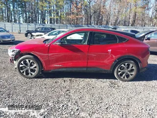 2022 Ford Mustang Mach-E Premium с VIN 3FMTK3SU0NMA49126, выставлен на аукционе IAAI как лот 41363406 с пробегом 16 911 миль миль и . История ставок и продаж доступна на DreamBid. Изображение 14.