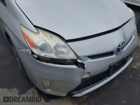 2015 Toyota Prius Four with VIN JTDKN3DU0F0477951, listed as a IAAI auction lot 41891202 with 141,991 mi miles. Bid and sale history available at carsss.com. Image 6.