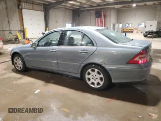 2005 Mercedes-Benz C 320 с VIN WDBRF84J15F662342, выставлен на аукционе Copart как лот 44009115 с пробегом 172 017 миль миль и Списание • Salvage title. История ставок и продаж доступна на DreamBid. Изображение 2.
