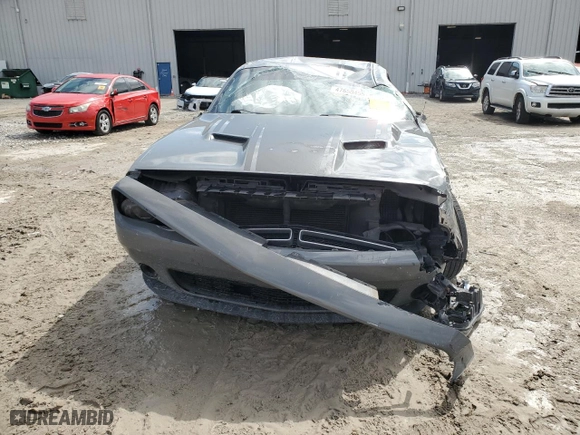 2017 Dodge Challenger SXT with VIN 2C3CDZAG1HH568755, listed as a Copart auction lot 47650455 with 0 mi miles and Salvage Title. Bid and sale history available at carsss.com. Image 5.