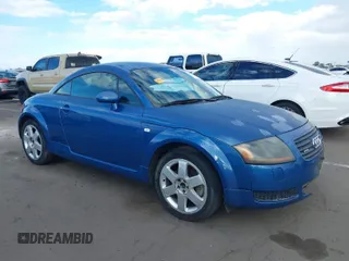 2001 Audi TT with VIN TRUWX28N011014774, listed as a IAAI auction lot 41761518 with 193,169 mi miles. Bid and sale history available at carsss.com. Image 1.