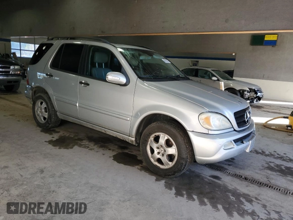 2003 Mercedes-Benz M-Class 3.2L with VIN 4JGAB54E33A383315, listed as a Copart auction lot 44424045 with 265,006 mi miles and Salvage Title. Bid and sale history available at carsss.com. Image 4.